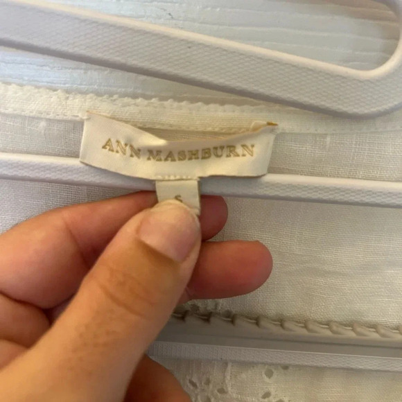 ANN MASHBURN WILLA NEW TOP WHITE EMBROIDERED EYELET 
LINEN - Picture 3 of 5